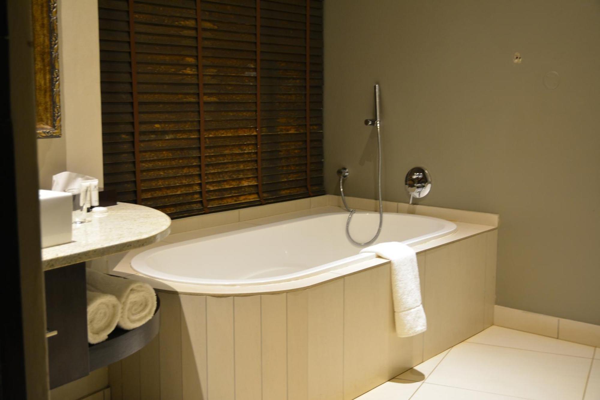 Legend Simba Safari - Legend Golf Safari Resort Golders Green Экстерьер фото